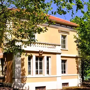 Castel D'hôtes 3* Rillieux-la-Pape
