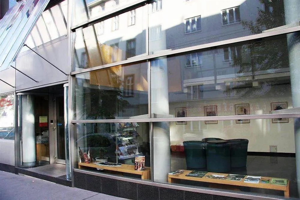 Hotel Korotan Viena 3*,