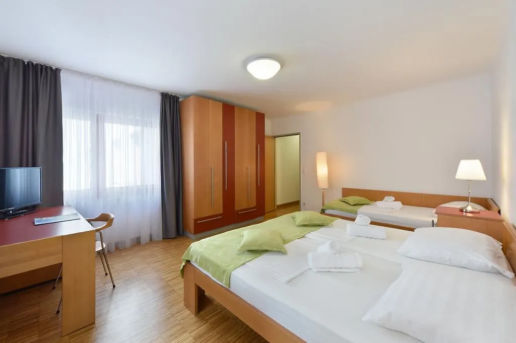 Hotel Korotan Viena