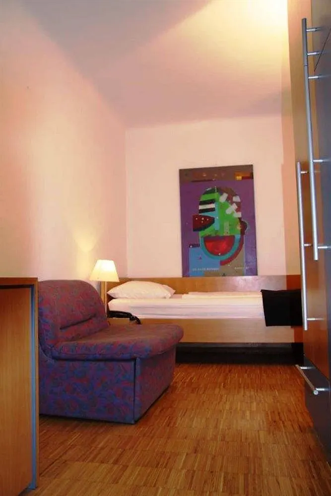 ***  Hotel Korotan Viena Áustria